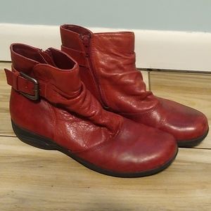 Red leather Clark's Booties